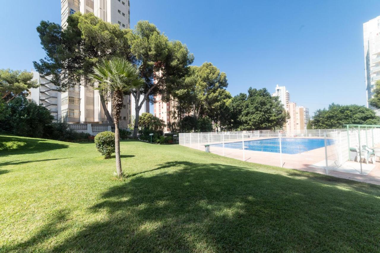 Moonkey - Apto Paris Con Piscina Y Parking Apartment Benidorm Bagian luar foto